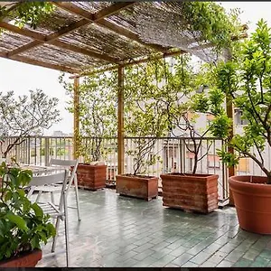 https://bb-la-stanza-di-mita.italymilanhotels.net